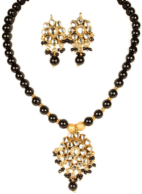 Black Kundan Necklace and Earrings Set with Glass Beads