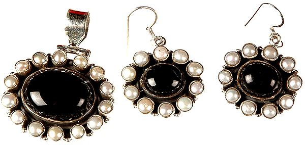 Black Onyx and Pearl Pendant with Earrings Set
