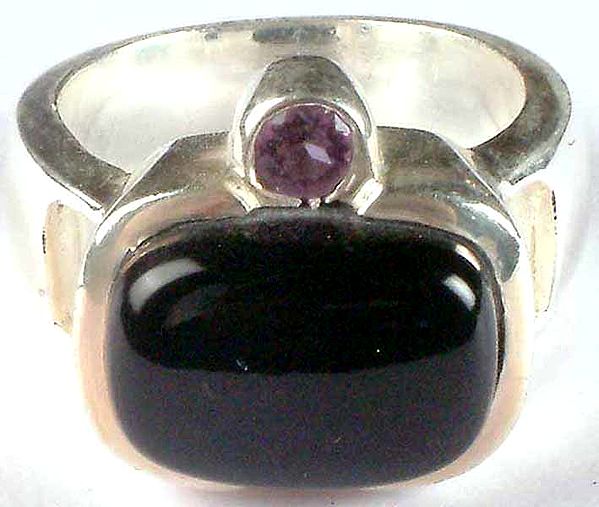 Black Onyx Ring with Amethyst