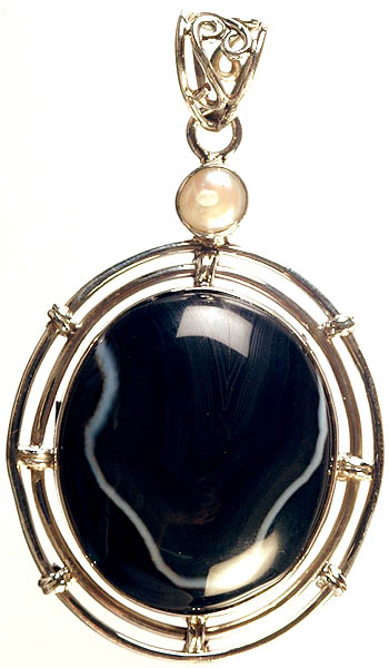Black Onyx with Pearl Pendant