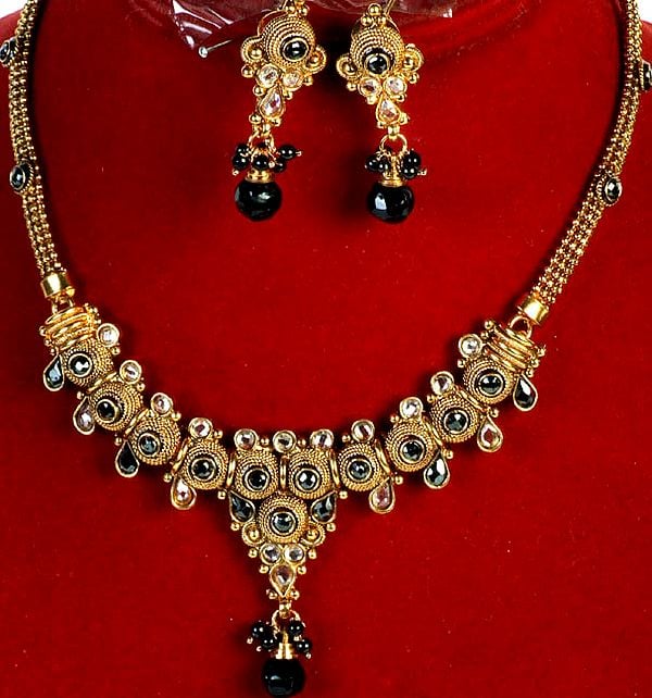 Black Polki Necklace and Earrings Set with Cut Glass