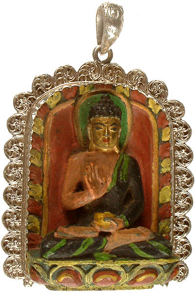 Blessing Buddha Pendant with Filigree Aureole Border