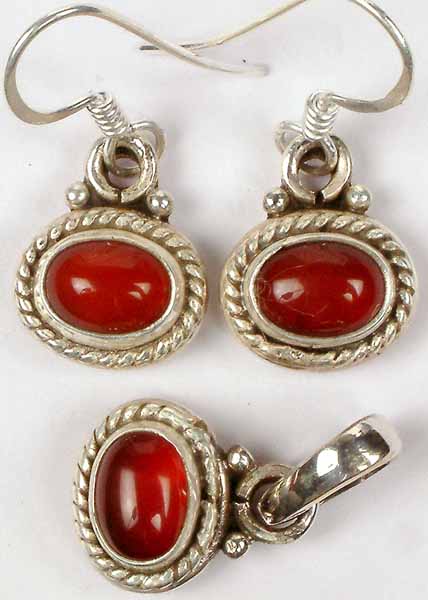 Carnelian Pendant & Earrings Set