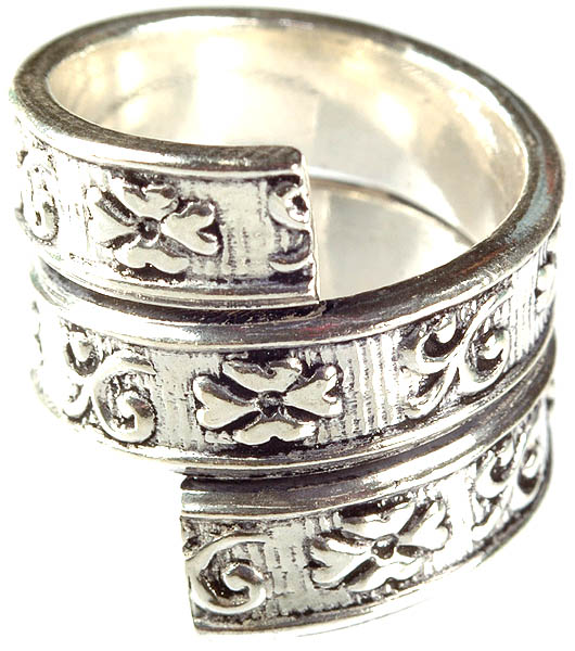 Celtic Spiral Ring