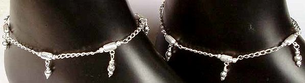 Chain Anklets with Dangles