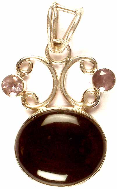 Circular Black Onyx Pendant With Faceted Amethyst