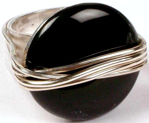 Circular Black Onyx Ring