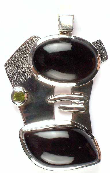 Designer Black Onyx Pendant with Faceted Peridot