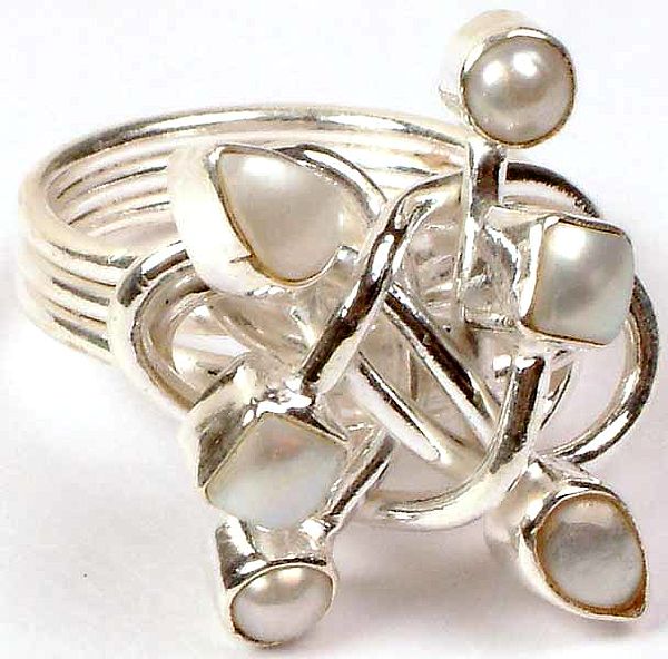 Designer Pearl Ring