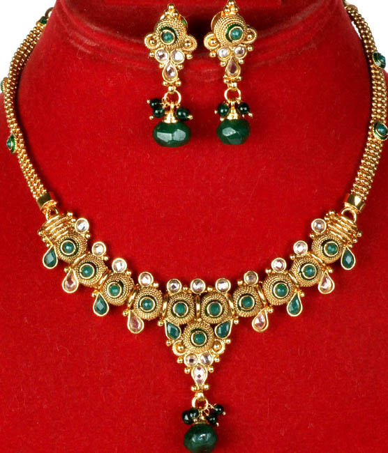 Emerald-Green Polki Necklace and Earrings Set with Cut Glass