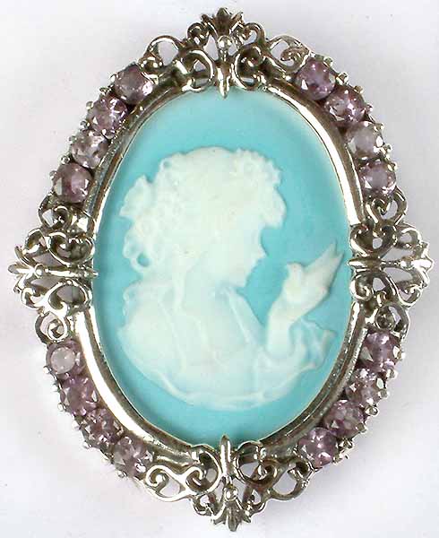 Faceted Amethyst Frame Pendant Cum Brooch with Charming Lady Figure