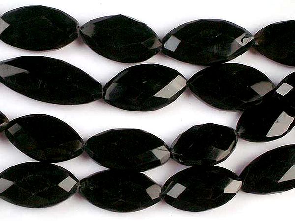 Faceted Black Onyx Lips
