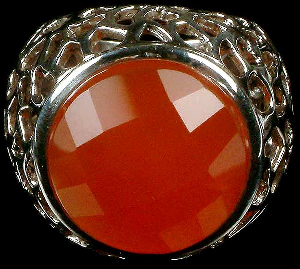 Faceted Carnelian Ring with Lattice