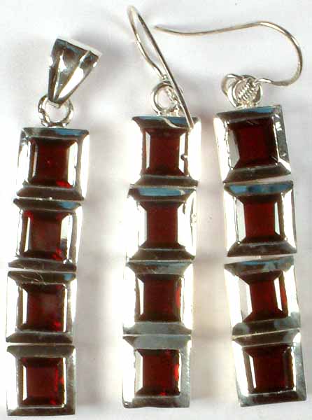 Faceted Garnet Pendant With Matching Earrings Set