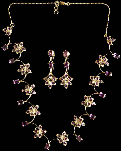 Fine Cut Amethyst Floral Necklace and Earrings Set (Amethyst = 19.35 Carats)