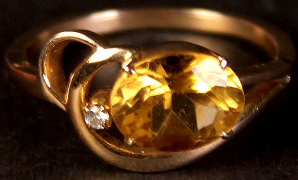 Fine Cut Citrine Ring with Diamond