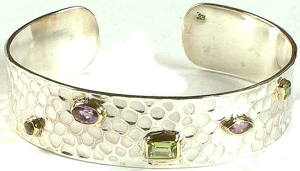 Fine Cut Gemstone Bracelet with Dimples