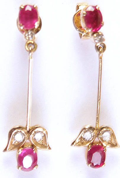 Finely Crafted Earrings of Faceted Ruby and Diamond