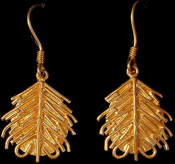 Finely Crafted Gold Earrings