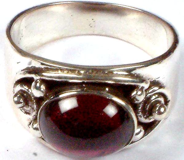 Garnet Finger Ring