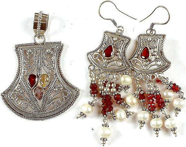 Gemstone Designer Pendant With Matching Earrings