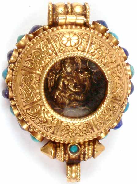 Gold Plated Glass-Topped Box Pendant of Green Tara