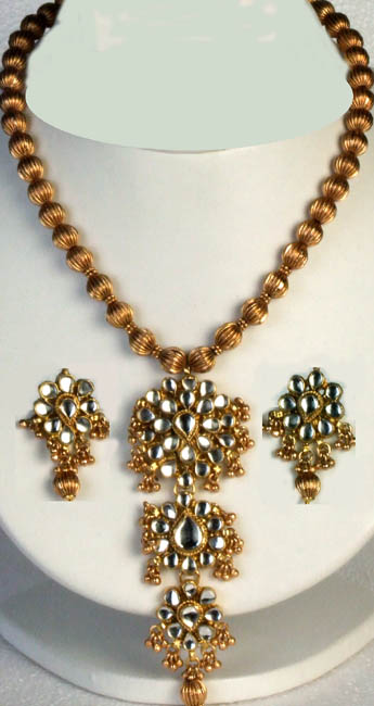 Golden Kundan Necklace with Earrings