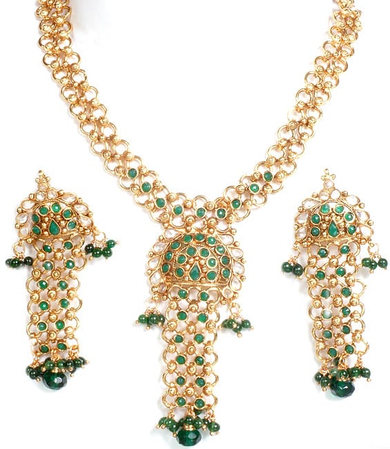 Green Linked Necklace and Earrings Set with Cut Glass