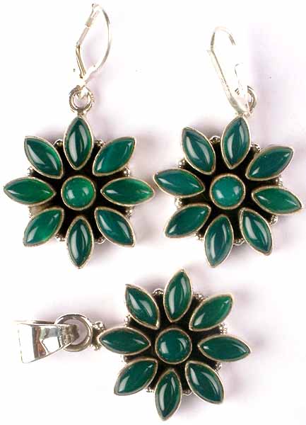 Green Onyx Flower Pendant & Earrings Set