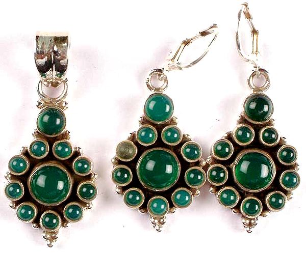 Green Onyx Pendant & Earrings Set