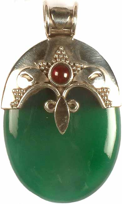 Green Onyx Pendant with Garnet