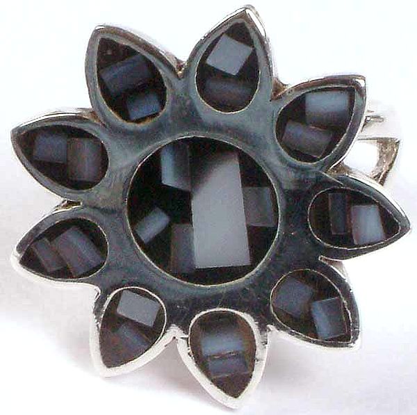 Inlay Shell Floral Ring