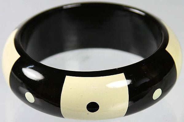 Ivory and Black Wooden Dotted Bangle