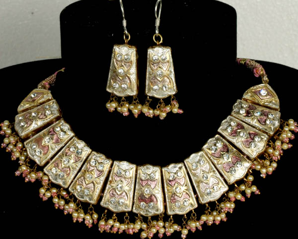 Ivory and Golden Bridal Necklace and Earrings Set with Cut Glass