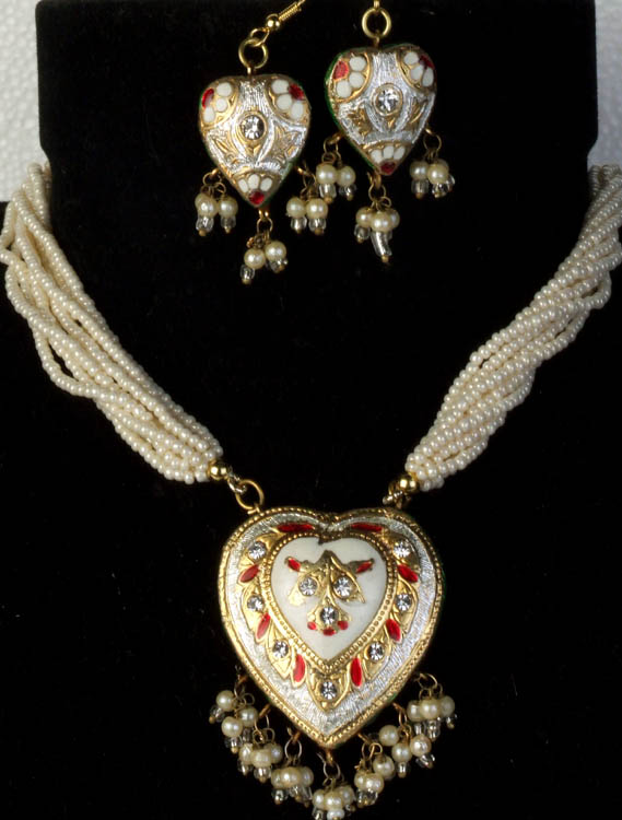 Ivory Valentine Necklace Set with Gold and Red Accent