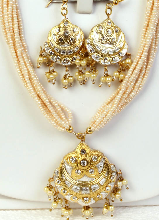 Ivory and Golden Necklace and Earrings Set with Islamic Crescent Moon