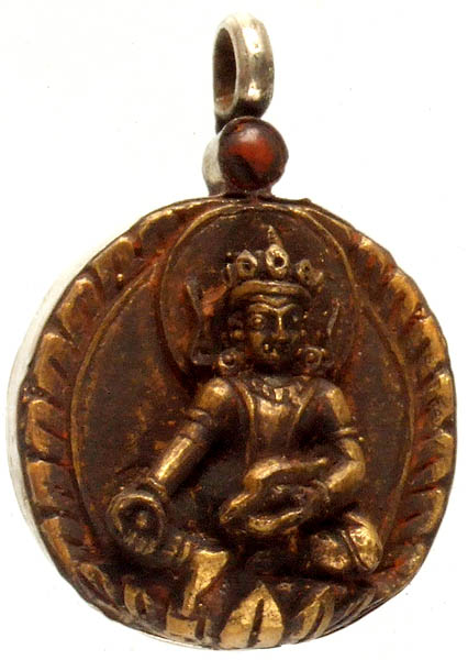 Kubera Antiquated Pendant with Coral