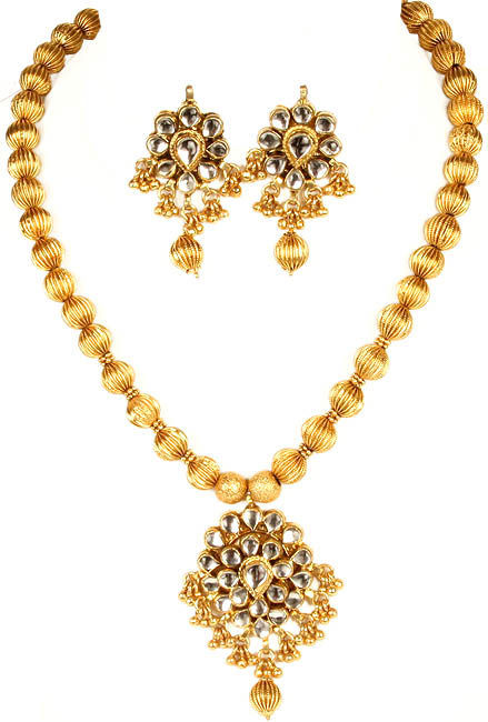 Kundan Necklace and Earrings Set with Gold-Plated Beads