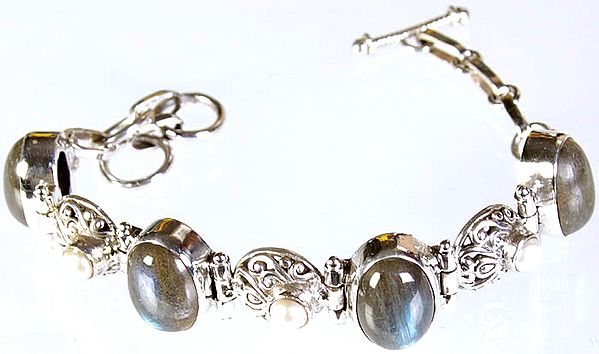 Labradorite Bracelet with Pearl