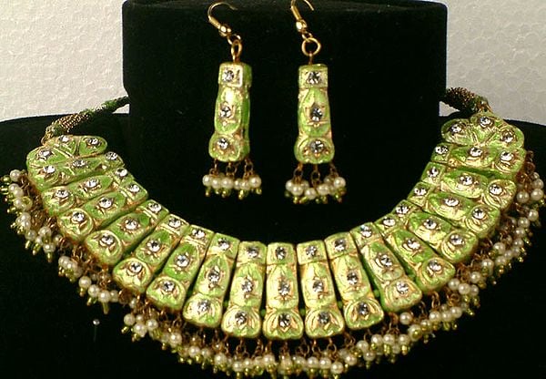 Lime Green Finely Crafted Necklace with Earrings Set