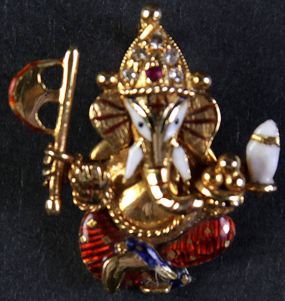 Lord Ganesha Pendant with Diamond and Garnet on Crest