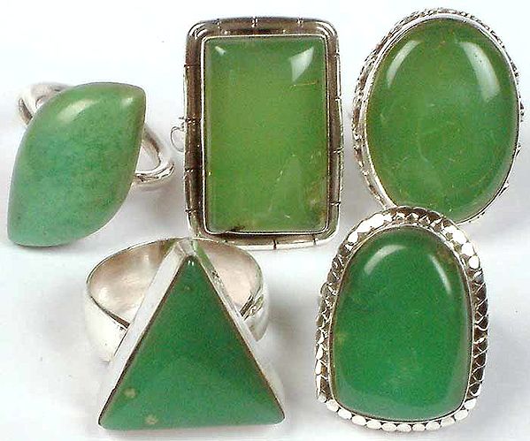 Lot of Five Chrysophrase Rings