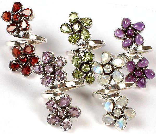 Lot of Five Double Flower Rings