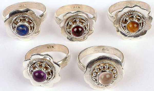 Lot of Five Floral Rings