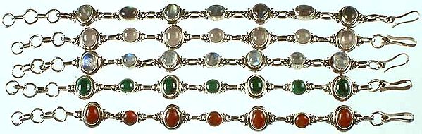 Lot of Five Gemstone Bracelets<br>(Labradorite, Rose Quartz, Rainbow Moonstone, Malachite & Carnelian)