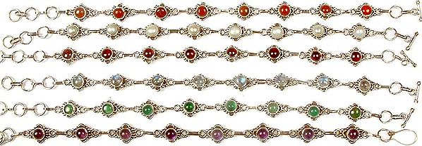 Lot of Six Gemstone Bracelets<br>(Carnelian, Pearl, Garnet, Rainbow Moonstone, Green Onyx & Amethyst)