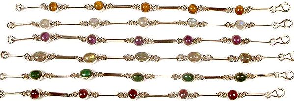Lot of Six Gemstone Bracelets<br>(Tiger Eye, Rainbow Moonstone, Amethyst, Labradorite, Malachite & Garnet)