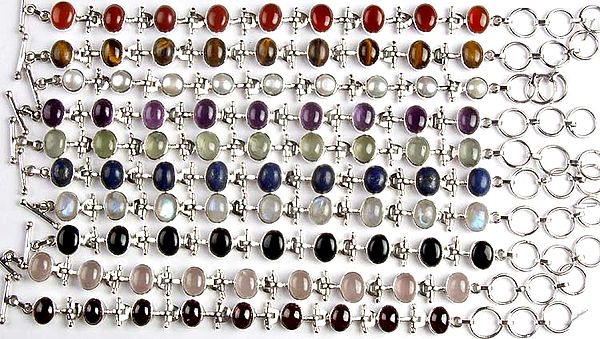 Lot of Ten Gemstone Bracelets (Carnelian, Tiger Eye, Pearl, Amethyst, Prehnite, Lapis Lazuli, Rainbow Moonstone, Black Onyx, Rose Quartz and Garnet)