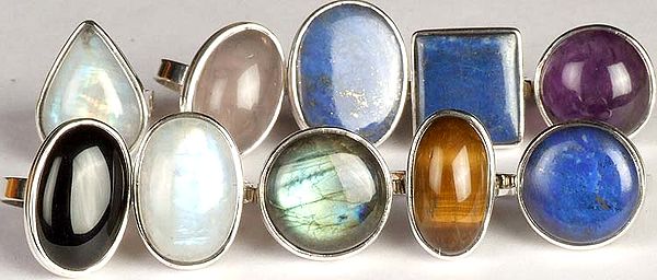 Lot of Ten Gemstone Finger Rings (Rainbow Moonstone, Rose Quartz, Lapis Lazuli, Lapis Lazuli, Amethyst, Black Onyx, Rainbow Moonstone, Labradorite, Tiger Eye and Lapis Lazuli)