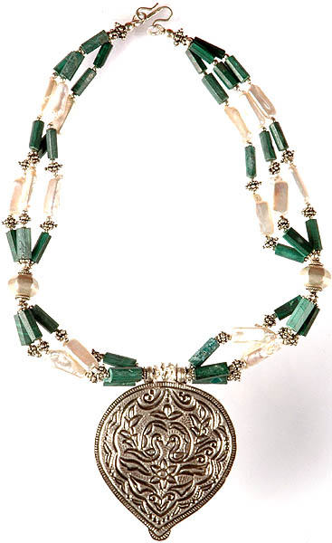 Malachite and Pearl Beaded Necklace with Ratangarhi Pendant